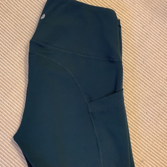 Bundle of 2 pairs of 90 Degree yoga pants, size M, dark green and black - Picture 4 of 4